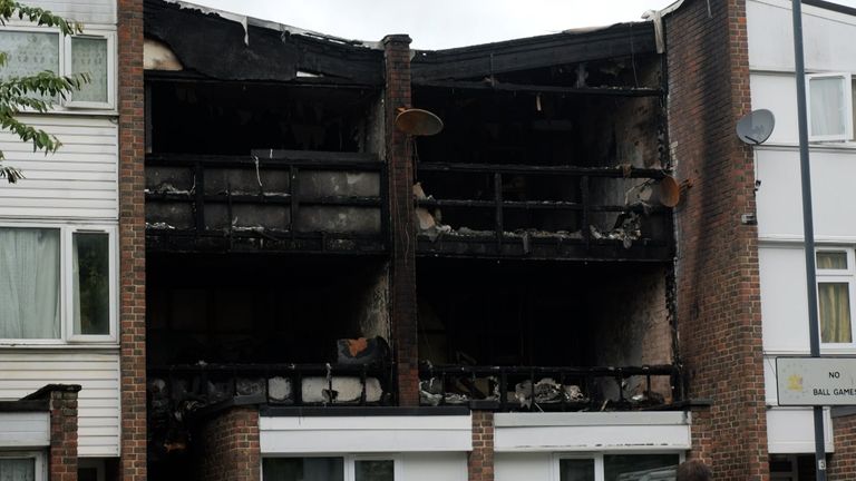 11457_skynews-house-fire-brent-uk_6925839.jpg