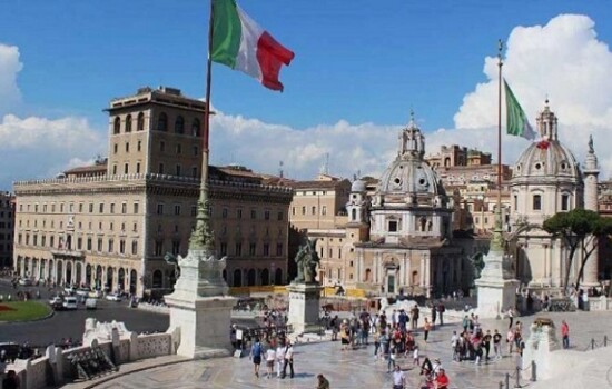11609_7448a2ba35f58138022f623393505843_italy01.jpg