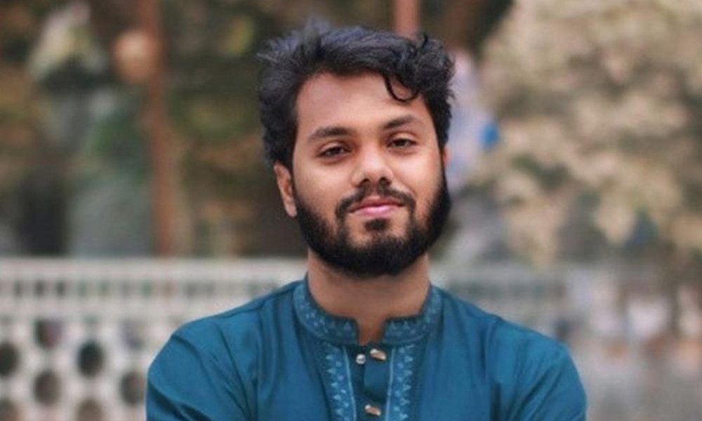 হাদির নির্বাচনী প্রচারণায় গায়ে ছুড়ে মারল ময়লা পানি 12692_1763200457-f3ccdd27d2000e3f9255a7e3e2c48800.jpg