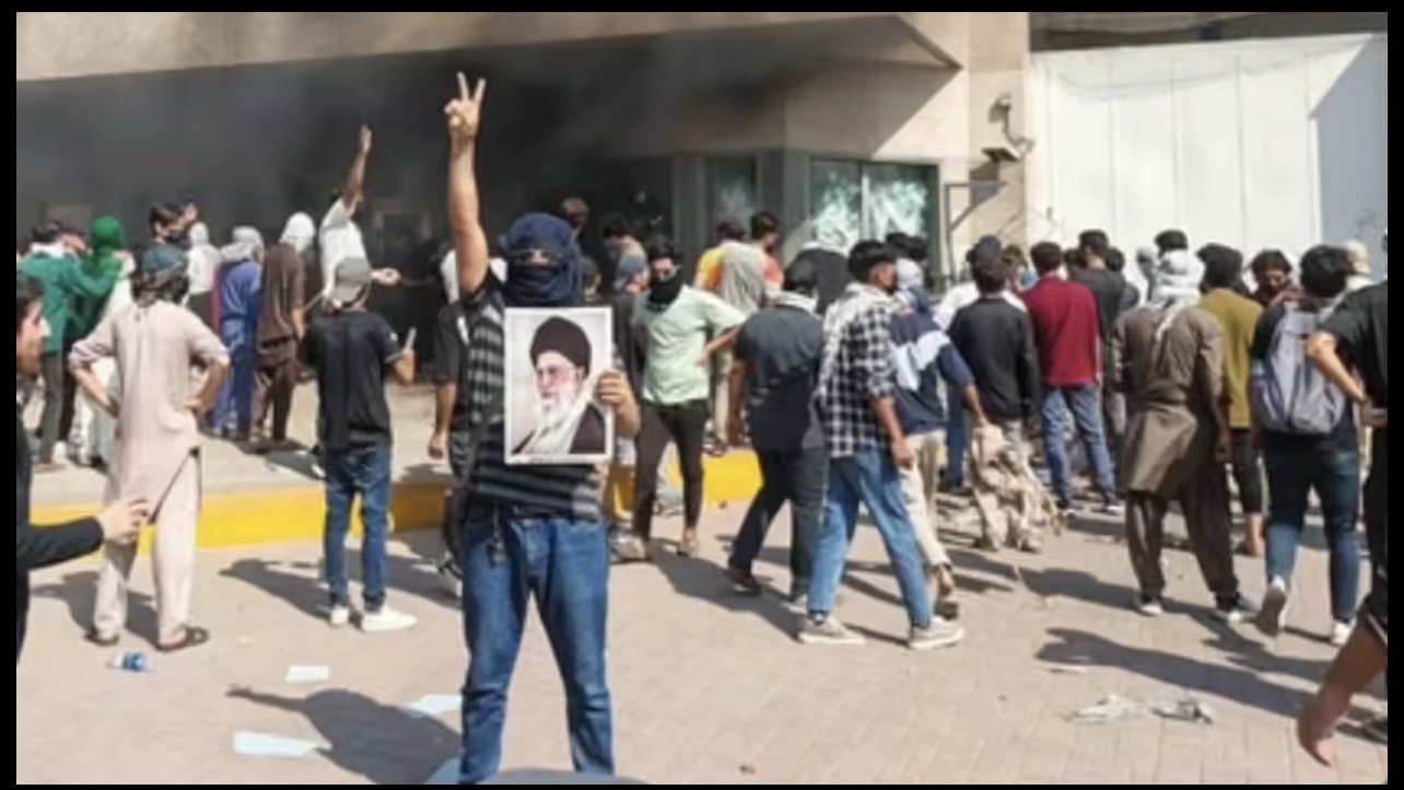 পাকিস্তানের মার্কিন দূতাবাসে হামলায় নিহত ৯ 14480_IMG_5234.jpeg