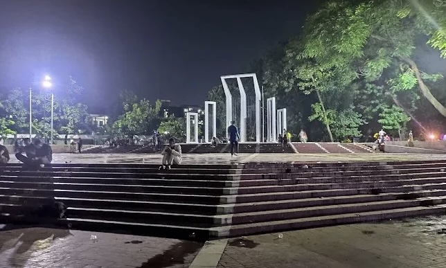 কেন্দ্রীয় শহীদ মিনার এলাকায় কনটেন্ট ক্রিয়েটরকে কুপিয়ে হত্যা 14718_IMG_7177.jpeg