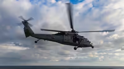 ভূপাতিত যুদ্ধবিমানের পাইলটদের খুঁজতে যাওয়া মার্কিন হেলিকপ্টারেরও একই ভাগ্য বরণ করতে হলো 14935_IMG_9283.jpeg