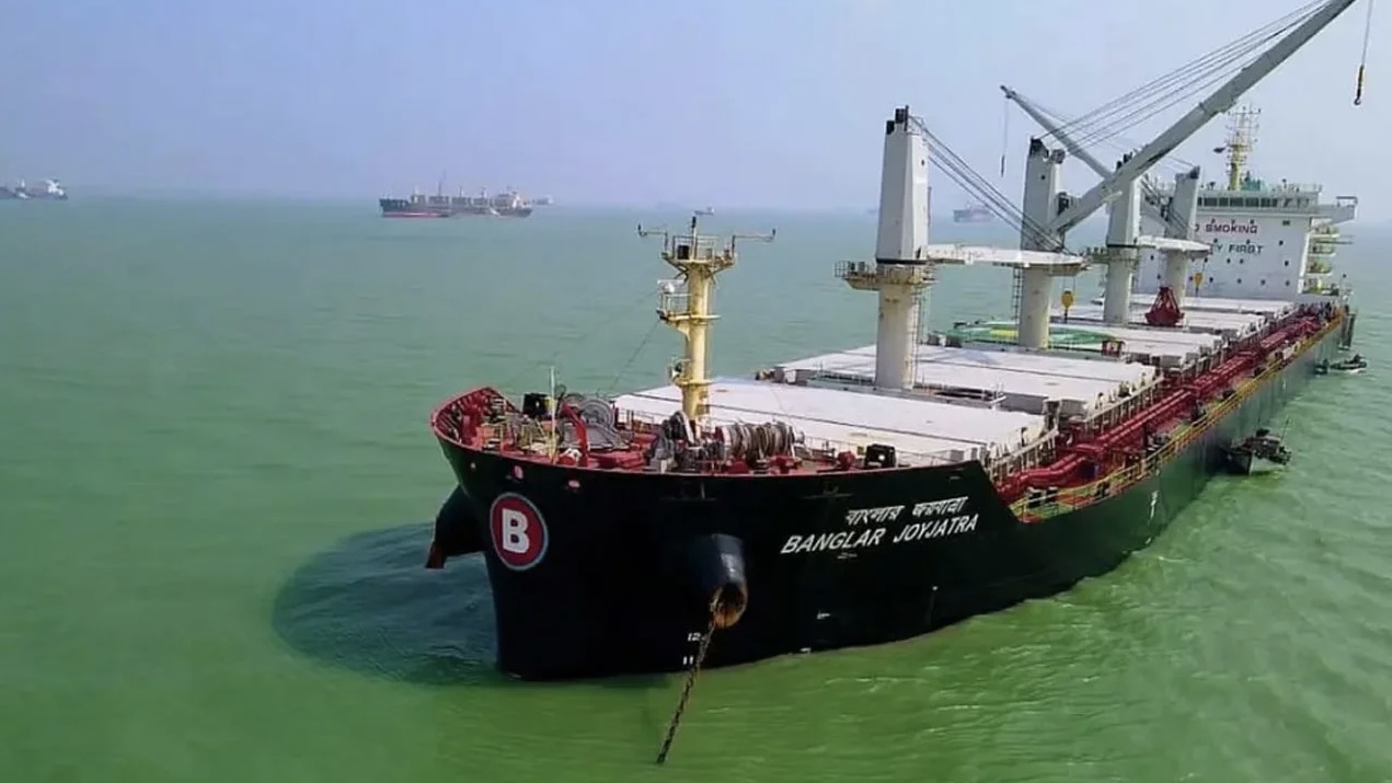 হরমুজ প্রণালি পার হওয়ার অনুমতি পায়নি ‘বাংলার জয়যাত্রা’ 15021_IMG_9791.jpeg