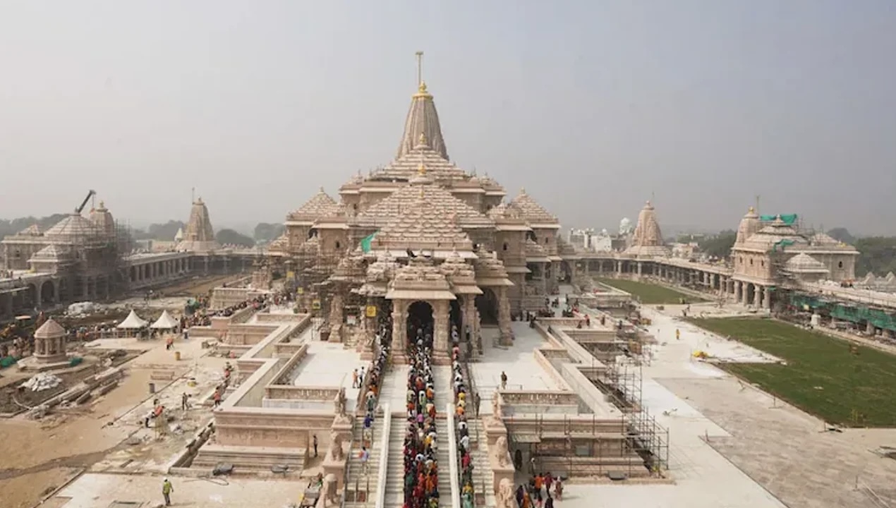 ভারতে বাড়ছে মন্দিরের অর্থ কেলেঙ্কারির ঘটনা 16098_IMG_8113.jpeg