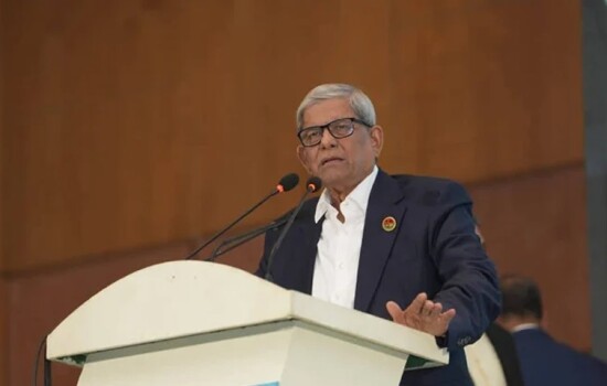 বিদায়ী বক্তব্যে বারবার কাঁদলেন মির্জা ফখরুল, চাইলেন ভোট 16431_IMG_8557.jpeg