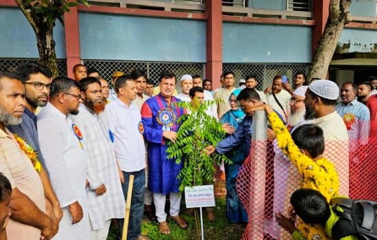 শিক্ষা ব্যবস্থার সার্বিক উন্নয়নে ইতিবাচক পরিবর্তন ঘটছে : এমপি মোশারফ 16933_IMG_0323.jpeg