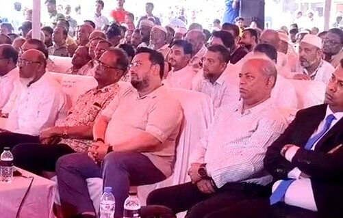 হাটহাজারীতে কৃষক কার্ড বিতরণে অংশ নিলেন চবি উপাচার্য 17097_IMG_0756.jpeg
